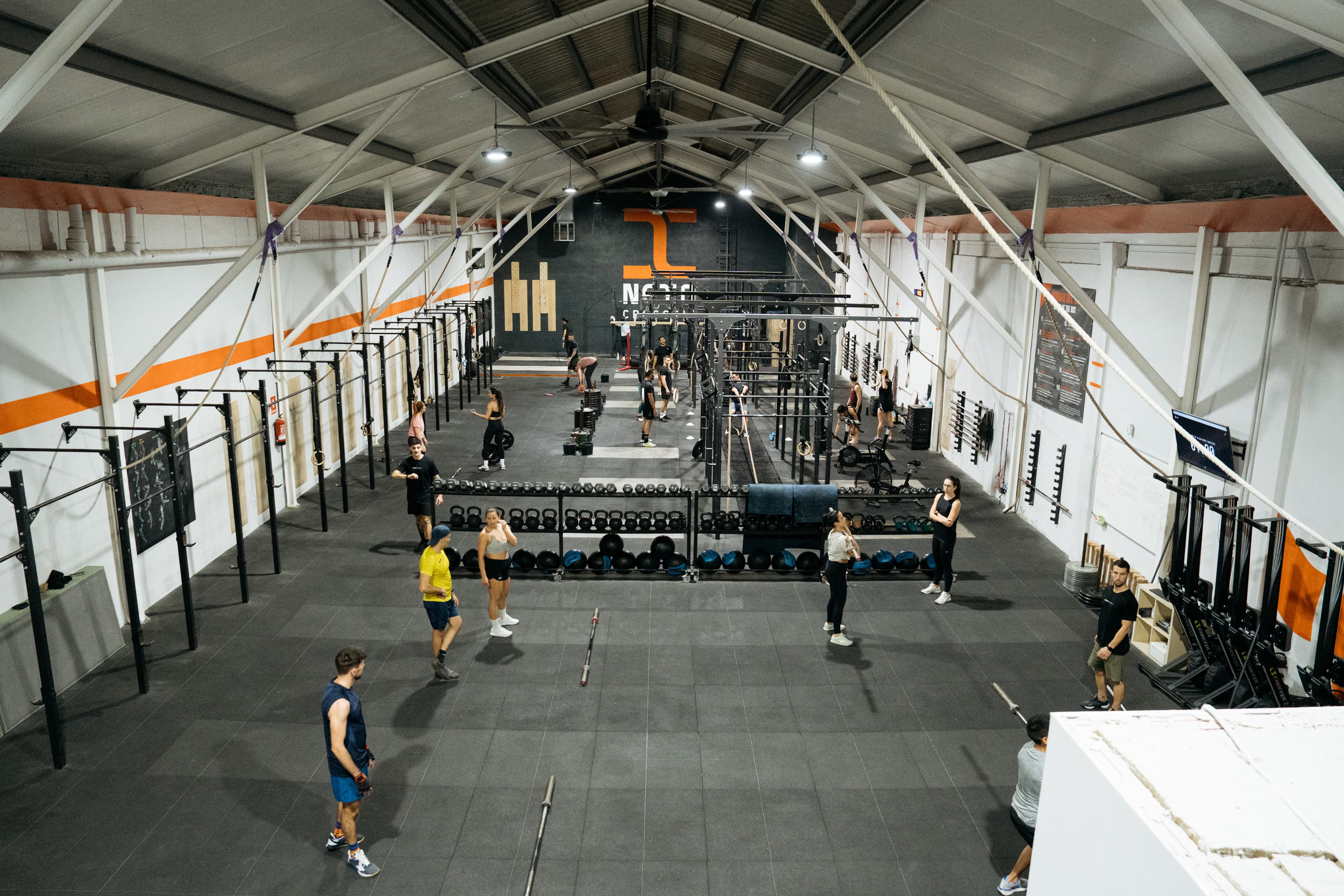 Contacta con nosotros